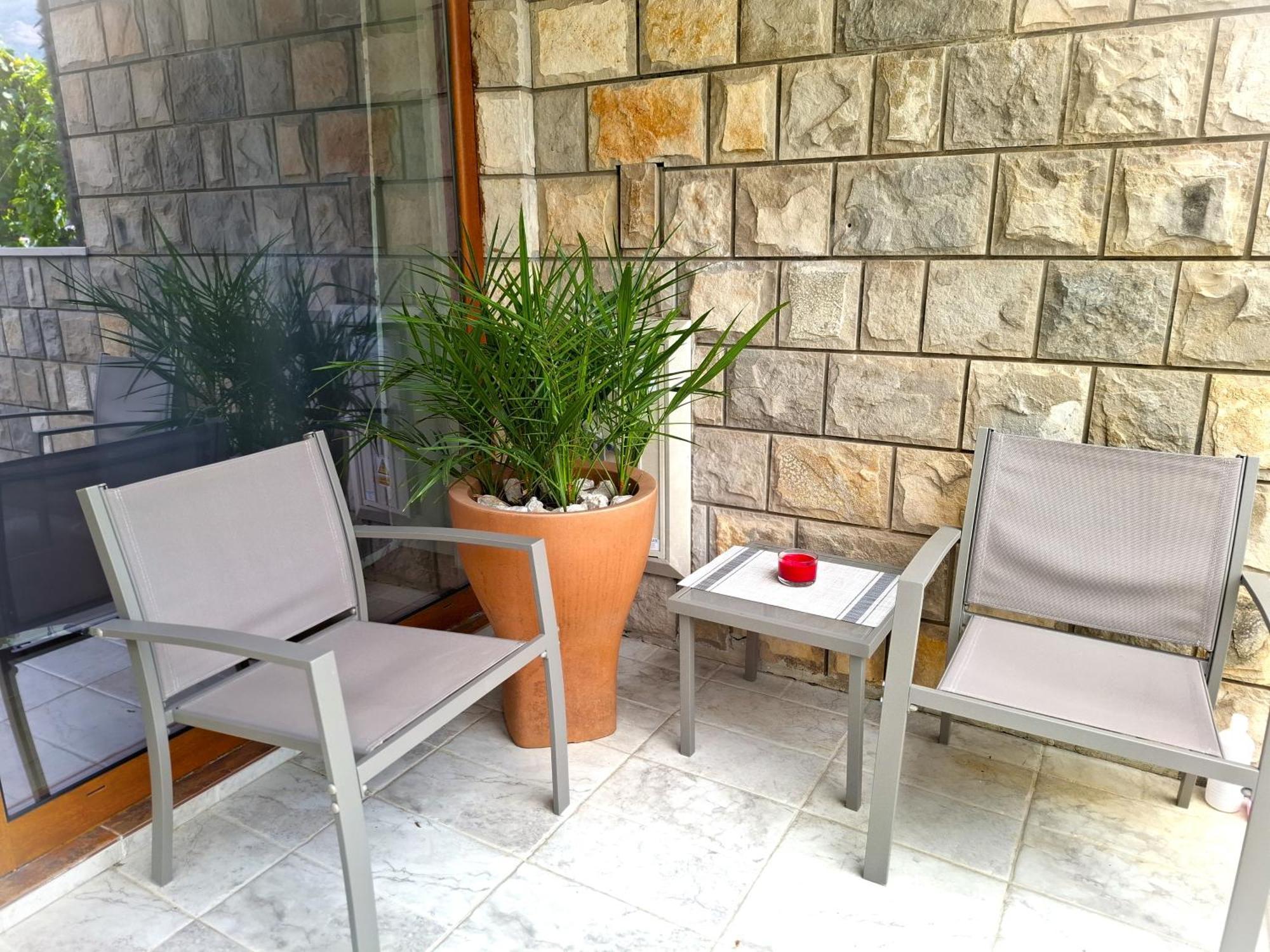 Kadena Apartments Kotor Ruang foto